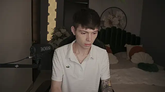 Snapshot of IsmaelRichardson chatting on 03.20.25 IsmaelRichardson online show from 03.20.25