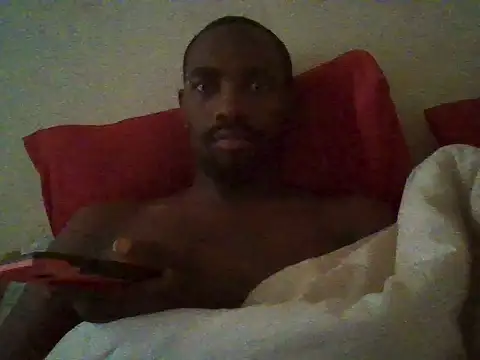Snapshot of BRawSocietyy chatting on 04.29.26 BRawSocietyy online show from 04.29.26