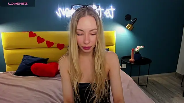 Snapshot of Diana_Garrett chatting on 02.13.26 Diana Garrett online show from 02.13.26