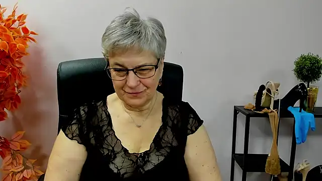 IrisDream online show from 10.31.25