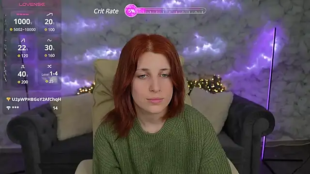 Snapshot of FoxyRayy chatting on 12.10.24 FoxyRayy online show from 12.10.24