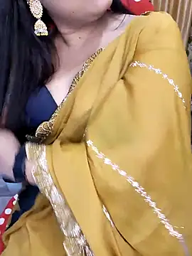 Snapshot of Cute-Raashii chatting on 11.26.25 Cute-Raashii online show from 11.26.25