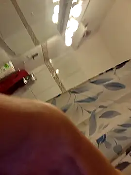 Josephine LIVE online show from 11.01.25