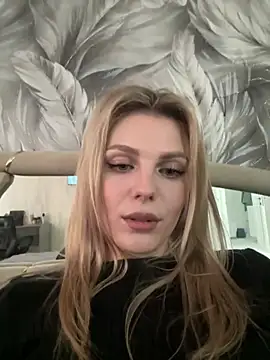 Snapshot of Liya_my chatting on 04.19.26 Liya my online show from 04.19.26