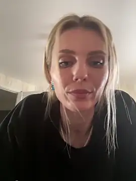 Snapshot of Liya_my chatting on 04.28.26 Liya my online show from 04.28.26