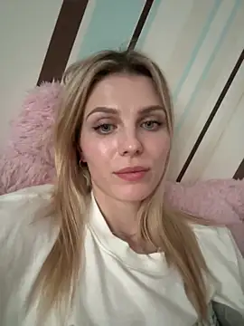 Snapshot of Liya_my chatting on 05.08.26 Liya my online show from 05.08.26