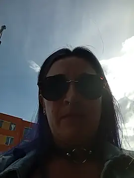 Snapshot of sophie_banger chatting on 12.03.25 sophie banger online show from 12.03.25