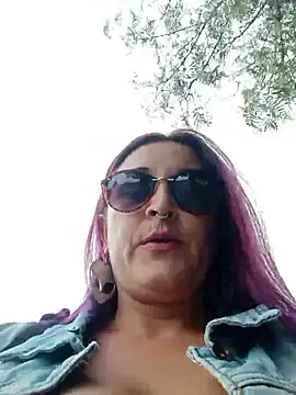 Snapshot of sophie_banger chatting on 05.21.26 sophie banger online show from 05.21.26