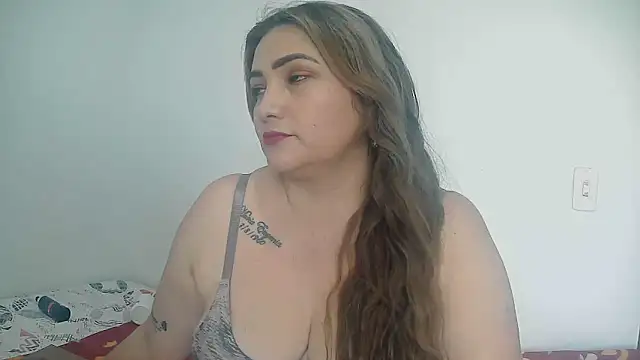 Snapshot of Paula-Harrison chatting on 12.13.24 Paula-Harrison online show from 12.13.24