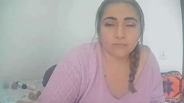 Snapshot of Paula-Harrison chatting on 01.24.25 Paula-Harrison online show from 01.24.25