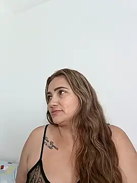 Snapshot of Paula-Harrison chatting on 01.25.25 Paula-Harrison online show from 01.25.25