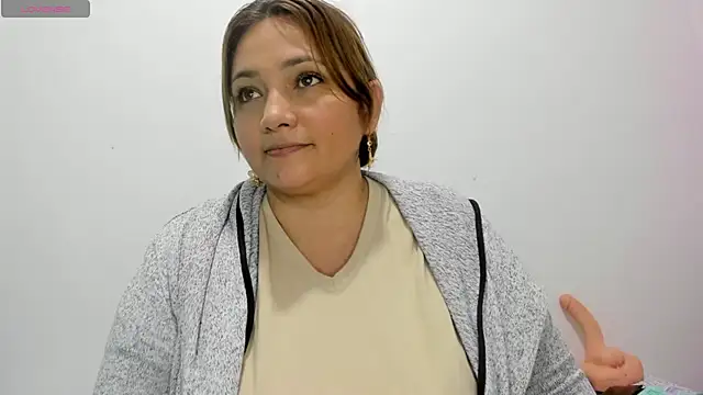 Snapshot of Paula-Harrison chatting on 10.23.25 Paula-Harrison online show from 10.23.25