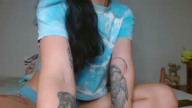 Snapshot of Scarlett_Stone69 chatting on 02.09.25 Scarlett Stone69 online show from 02.09.25