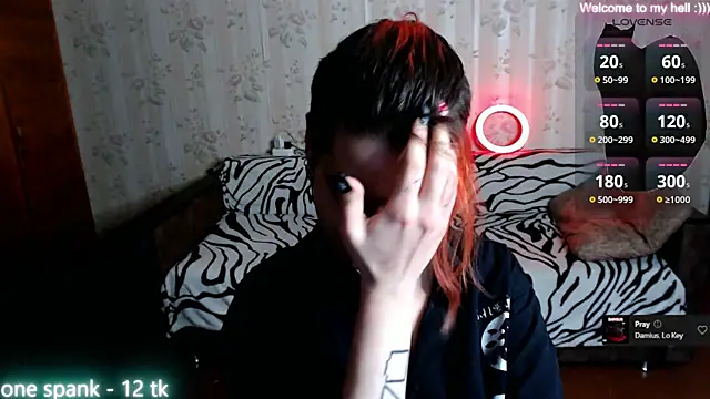 Miya Wey  online show from 02.02.25