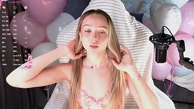 HollisBeckett online show from 03.06.26