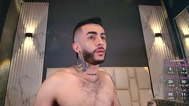 Snapshot of Marcelo_ruiz_ chatting on 12.19.25 Marcelo ruiz online show from 12.19.25