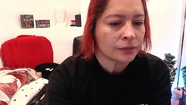 Snapshot of eva_twiss chatting on 02.07.26 eva twiss online show from 02.07.26