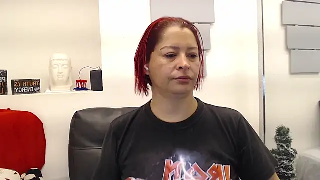 Snapshot of eva_twiss chatting on 02.23.26 eva twiss online show from 02.23.26
