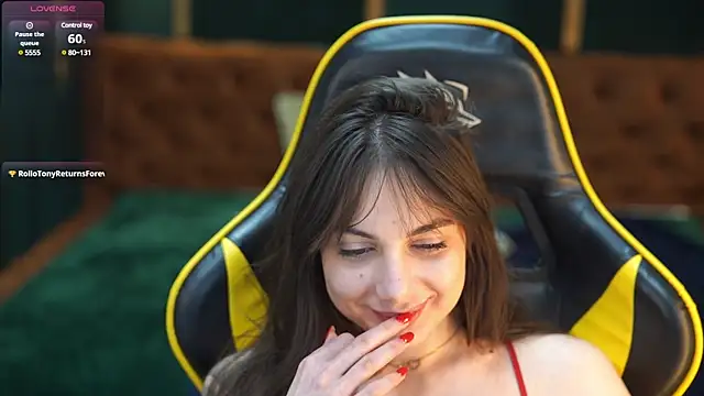 Snapshot of Alisa054 chatting on 01.11.25 Alisa054 online show from 01.11.25