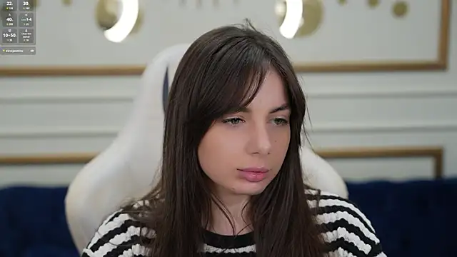 Snapshot of Alisa054 chatting on 01.24.25 Alisa054 online show from 01.24.25