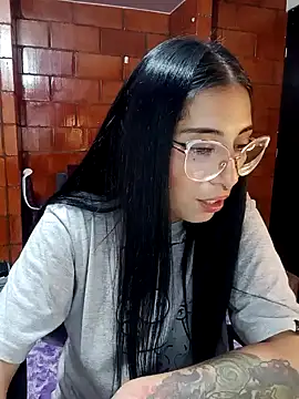 Snapshot of Raven__purple chatting on 01.23.25 Raven  purple online show from 01.23.25