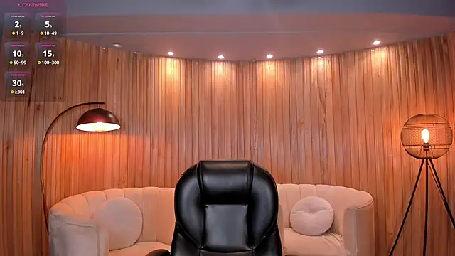 ChloePreston  online show from 12.18.24