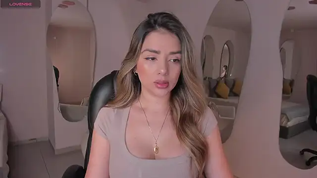 ChloePreston  online show from 03.04.25