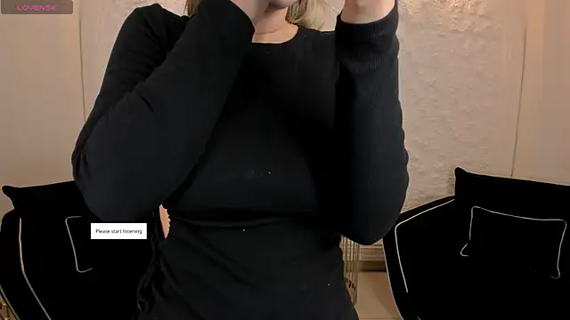 Snapshot of ChloePreston_ chatting on 05.18.26 ChloePreston online show from 05.18.26