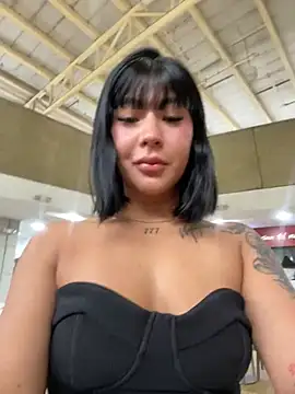 Snapshot of VictoriaEva chatting on 02.17.25 VictoriaEva online show from 02.17.25