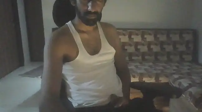 Snapshot of dominanthubby chatting on 02.11.25 dominanthubby online show from 02.11.25