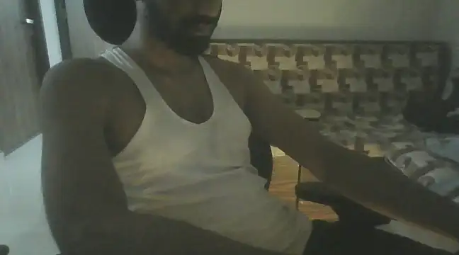 Snapshot of dominanthubby chatting on 02.12.25 dominanthubby online show from 02.12.25