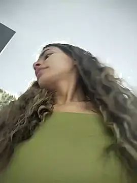 cuteluci  online show from 03.19.25