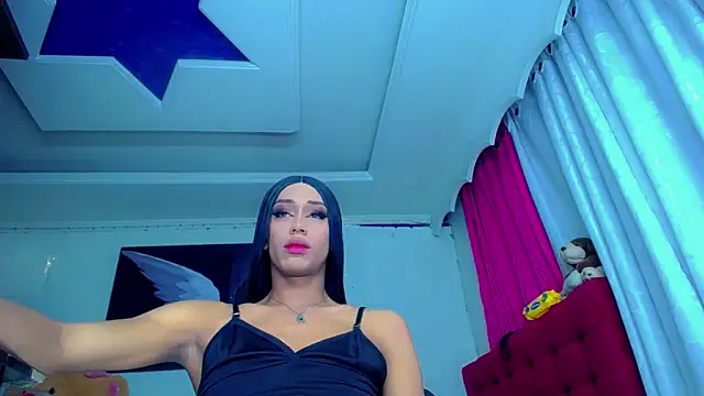 NahomiCamper online show from 03.01.25