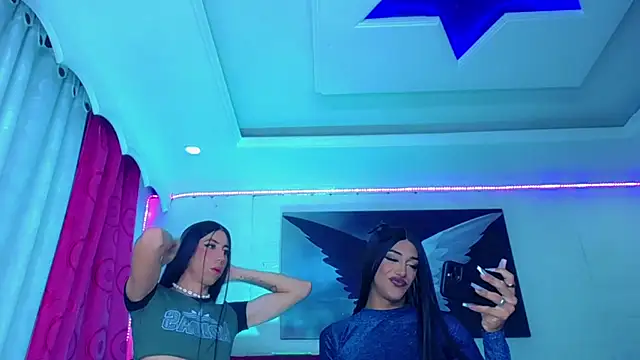 NahomiCamper online show from 10.10.25