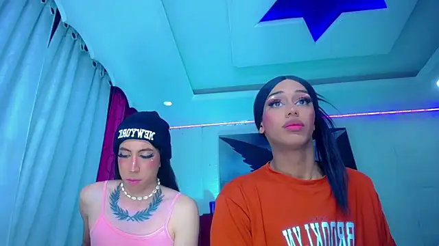 NahomiCamper online show from 10.11.25