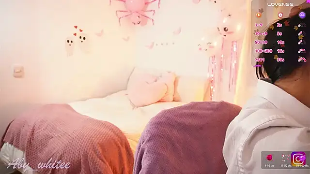 AbyWhitee online show from 10.26.25