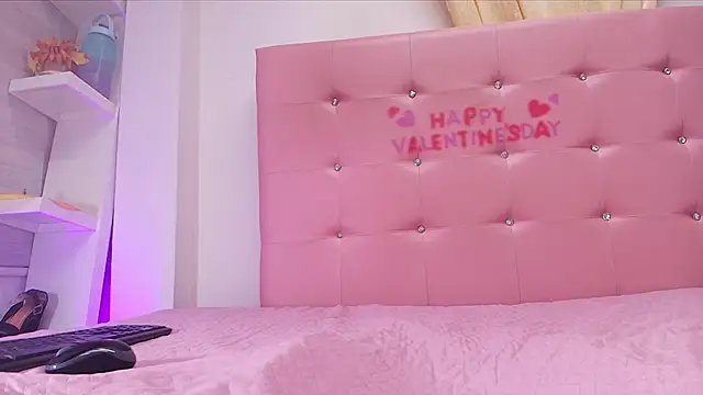 kata hazel online show from 03.03.25