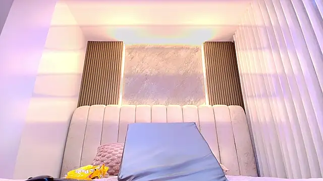 kata hazel online show from 11.11.25