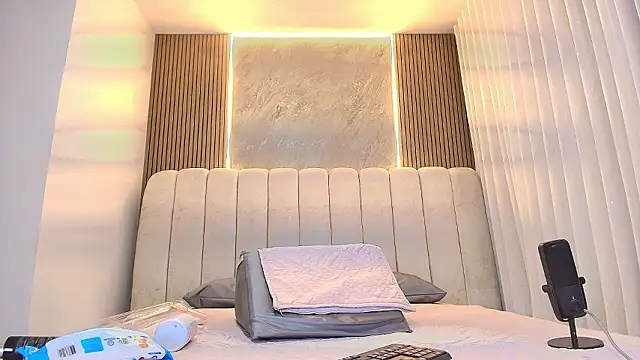 Snapshot of kata_hazel chatting on 02.27.26 kata hazel online show from 02.27.26