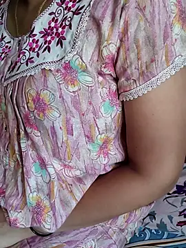 Snapshot of samitasharma chatting on 05.28.26 samitasharma online show from 05.28.26