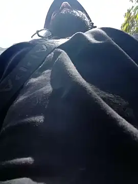 Lyon vach online show from 10.25.25