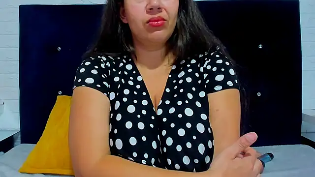 Catherine tabarezx online show from 02.16.25