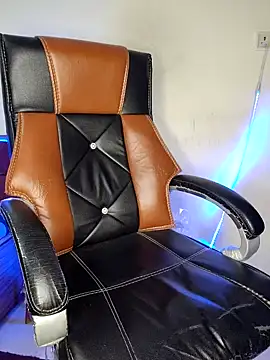 Black-Pearll online show from 02.01.25