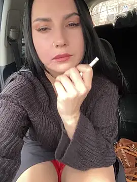 Snapshot of Roxana-Sexy chatting on 12.14.25 Roxana-Sexy online show from 12.14.25