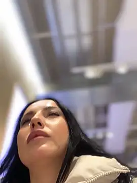 Snapshot of Roxana-Sexy chatting on 02.21.26 Roxana-Sexy online show from 02.21.26