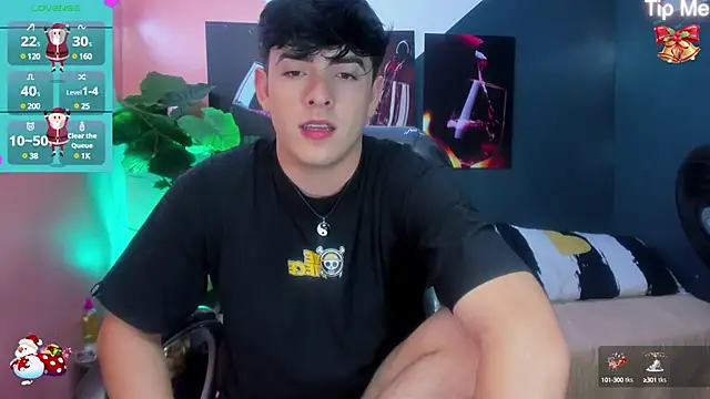 Snapshot of nolan_twink1 chatting on 12.11.24 nolan twink1 online show from 12.11.24