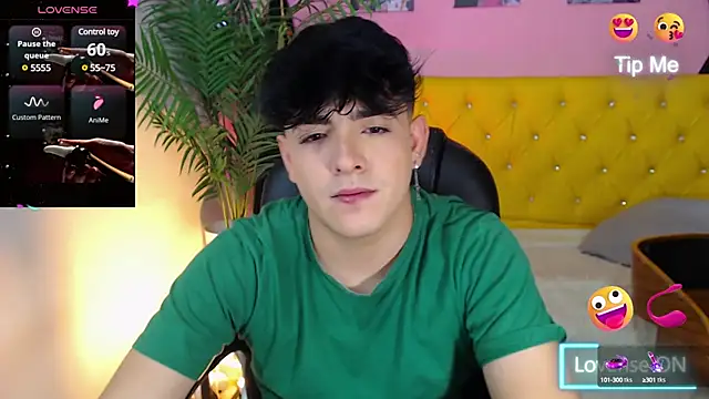 Snapshot of nolan_twink1 chatting on 01.24.25 nolan twink1 online show from 01.24.25