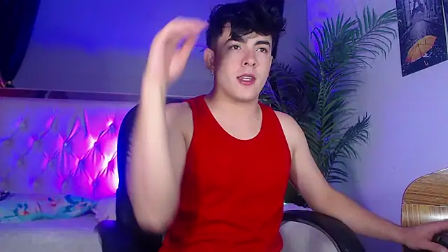 Snapshot of nolan_twink1 chatting on 09.17.25 nolan twink1 online show from 09.17.25