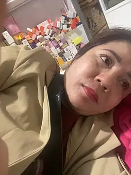 Snapshot of Cesywet chatting on 02.19.25 Cesywet online show from 02.19.25