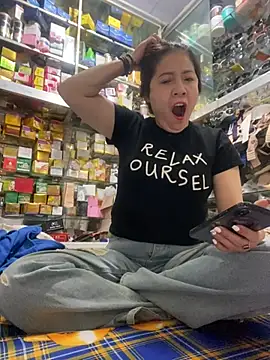 Snapshot of Cesywet chatting on 03.20.25 Cesywet online show from 03.20.25